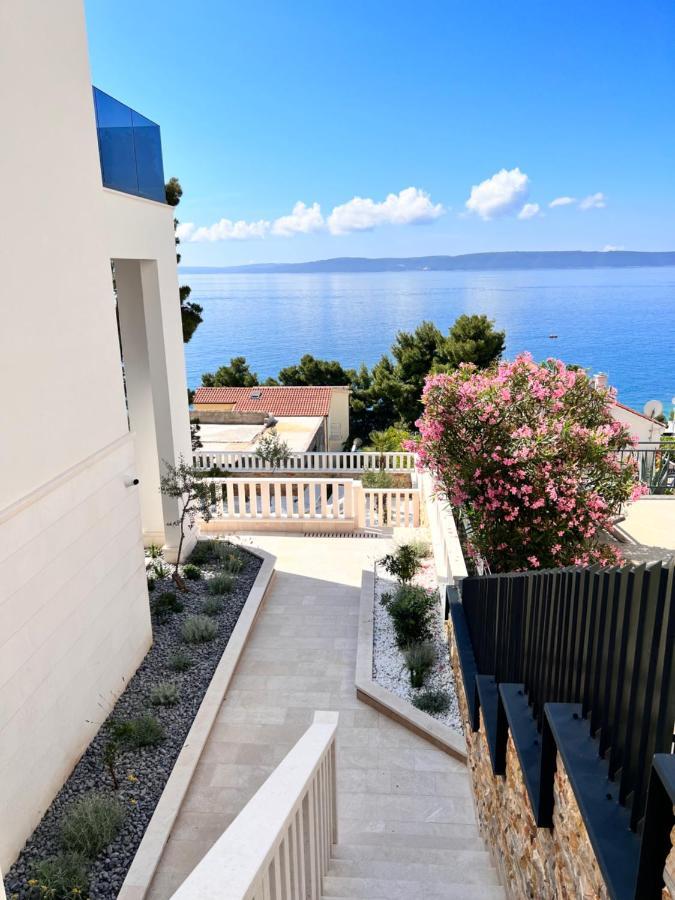Luxury Beachfront Villa Carlisa Чиово Экстерьер фото