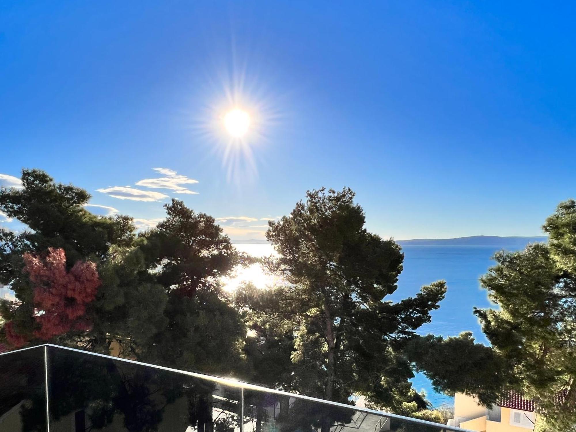 Luxury Beachfront Villa Carlisa Чиово Экстерьер фото